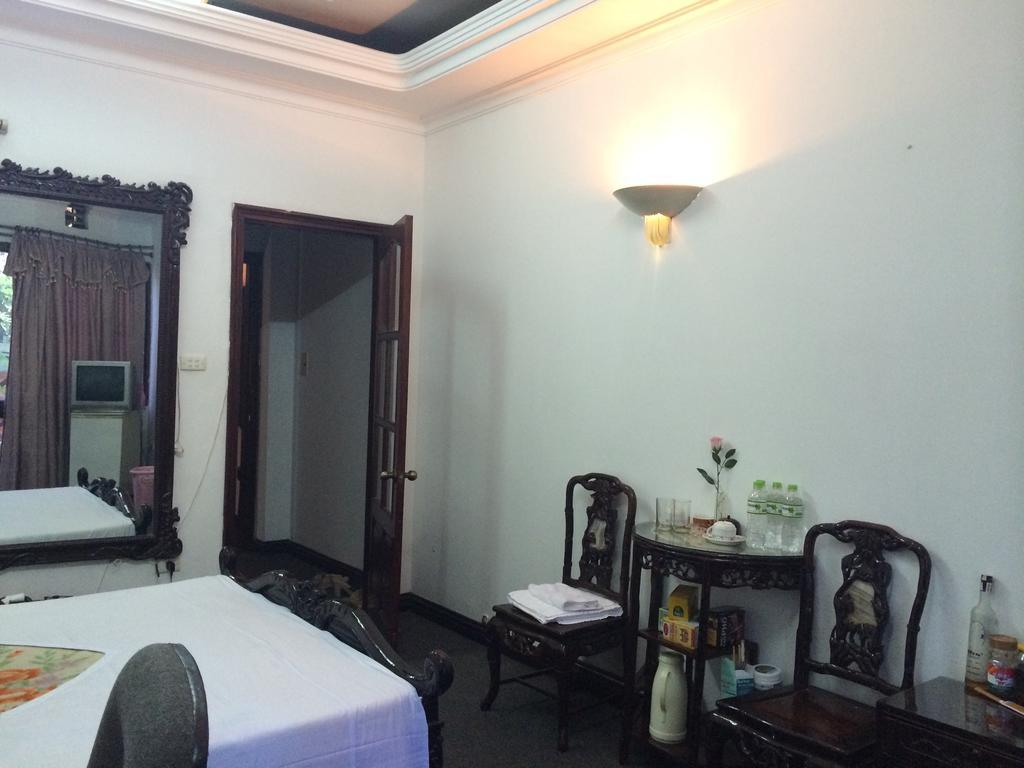 Ngoc Linh Hotel — Photos 2